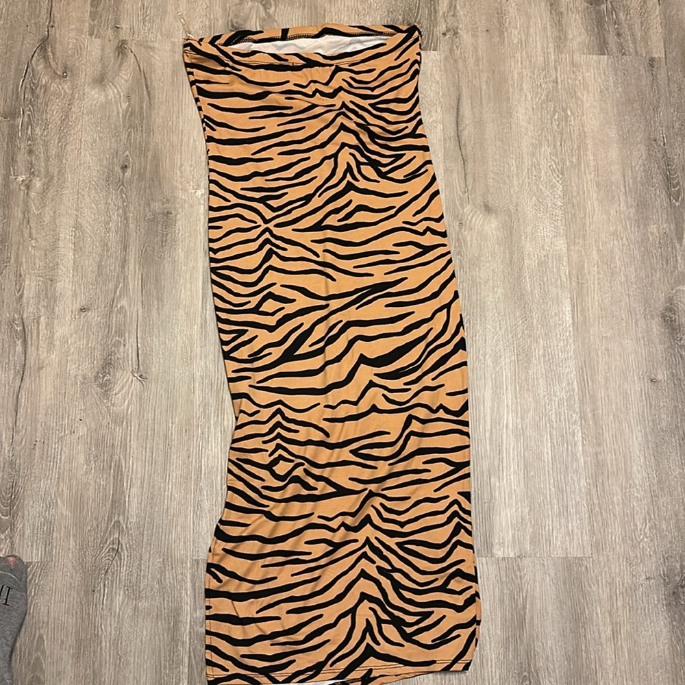Fashion nova wild affair dress sz medium - Picture 7 of 7